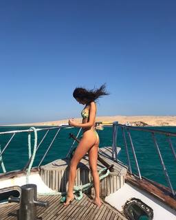 Chloe Veitch feet photo 3