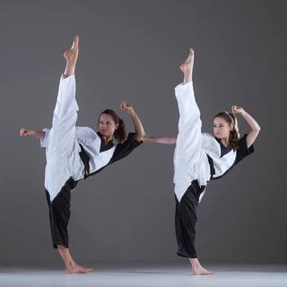 Chloé Bruce feet photo 13
