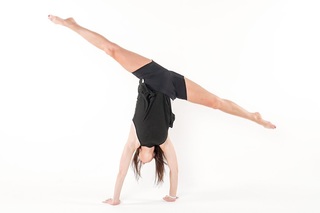 Chloé Bruce feet photo 12