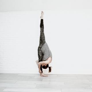 Chloé Bruce feet photo 6