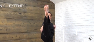 Chloé Bruce feet photo 4