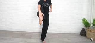 Chloé Bruce feet photo 2