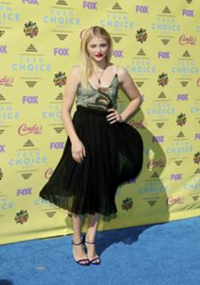 Chloë Grace Moretz feet photo thumbnail