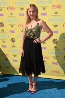 Chloë Grace Moretz feet photo thumbnail