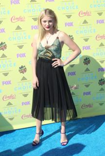 Chloë Grace Moretz feet photo thumbnail