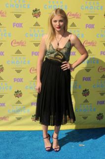 Chloë Grace Moretz feet photo thumbnail