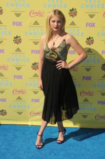 Chloë Grace Moretz feet photo thumbnail