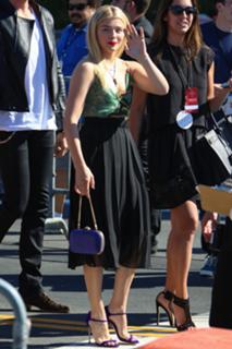 Chloë Grace Moretz feet photo thumbnail