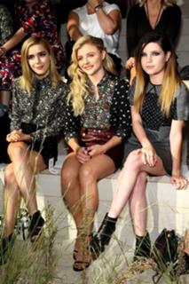 Chloë Grace Moretz feet photo thumbnail