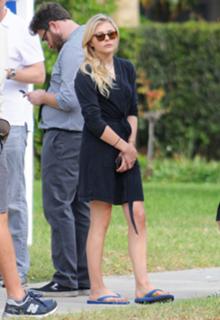Chloë Grace Moretz feet photo thumbnail