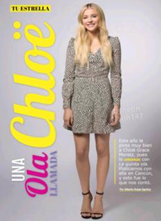 Chloë Grace Moretz feet photo thumbnail