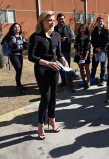 Chloë Grace Moretz feet photo thumbnail