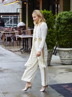 Chloë Grace Moretz feet photo thumbnail