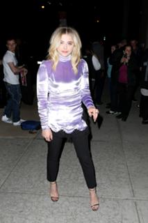 Chloë Grace Moretz feet photo thumbnail