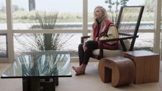 Chloë Grace Moretz feet photo thumbnail
