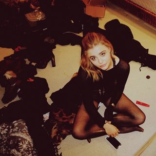 Chloë Grace Moretz feet photo thumbnail