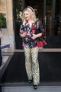 Chloë Grace Moretz feet photo thumbnail
