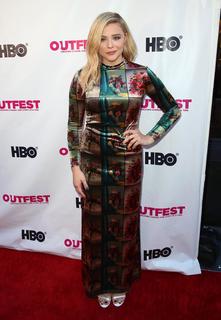 Chloë Grace Moretz feet photo thumbnail