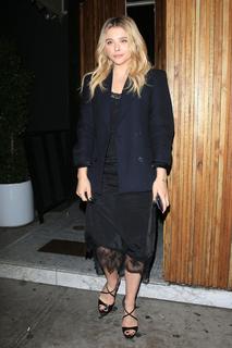 Chloë Grace Moretz feet photo thumbnail