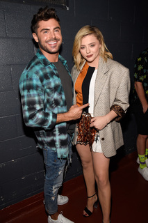 Chloë Grace Moretz feet photo thumbnail