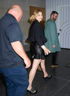 Chloë Grace Moretz feet photo thumbnail