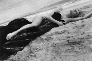 Chloë Sevigny feet photo thumbnail