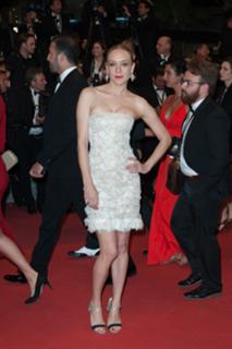 Chloë Sevigny feet photo thumbnail