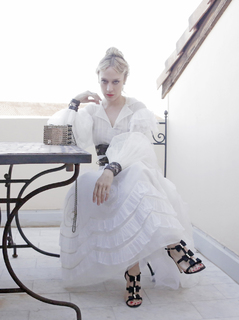 Chloë Sevigny feet photo thumbnail