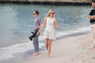 Chloë Sevigny feet photo thumbnail