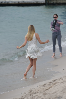 Chloë Sevigny feet photo thumbnail