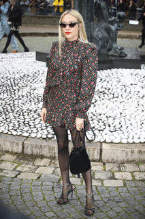Chloë Sevigny feet photo thumbnail