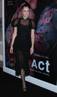 Chloë Sevigny feet photo thumbnail