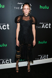Chloë Sevigny feet photo thumbnail