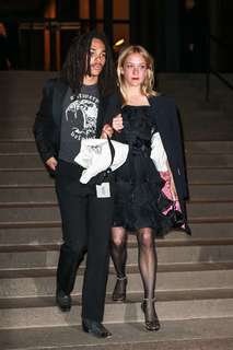 Chloë Sevigny feet photo thumbnail