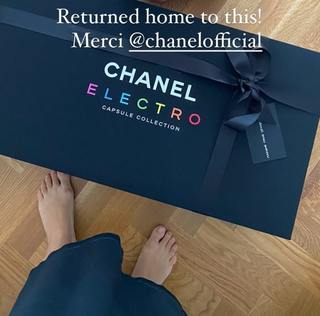 Chloë Sevigny feet photo thumbnail