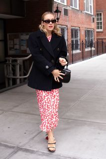 Chloë Sevigny feet photo thumbnail