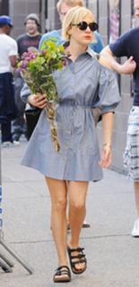 Chloë Sevigny feet photo thumbnail