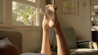 Chloë Sevigny feet photo thumbnail
