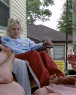 Chloë Sevigny feet photo thumbnail