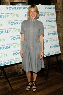 Chloë Sevigny feet photo thumbnail
