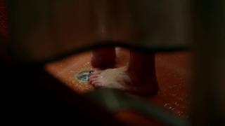 Chloë Sevigny feet photo thumbnail