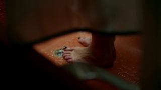 Chloë Sevigny feet photo thumbnail