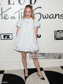 Chloë Sevigny feet photo thumbnail
