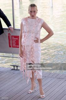 Chloë Sevigny feet photo 18