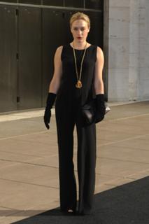 Chloë Sevigny feet photo thumbnail