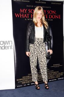 Chloë Sevigny feet photo thumbnail