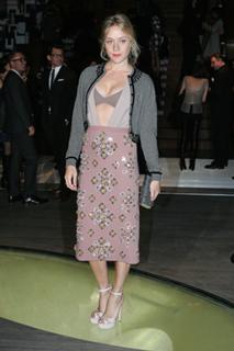 Chloë Sevigny feet photo thumbnail
