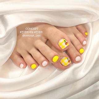 Cho Miyeon feet photo 7