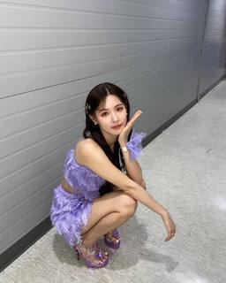 Cho Miyeon feet photo 4