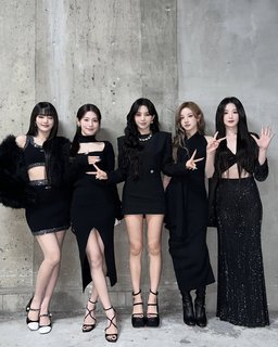Cho Miyeon feet photo 3